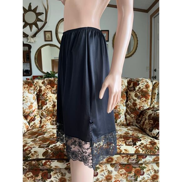 Vintage Vassarette Black Slip Skirt - Picture 2 of 6
